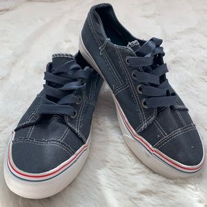 Blue/grey sneaker, Blowfish, women, size 7